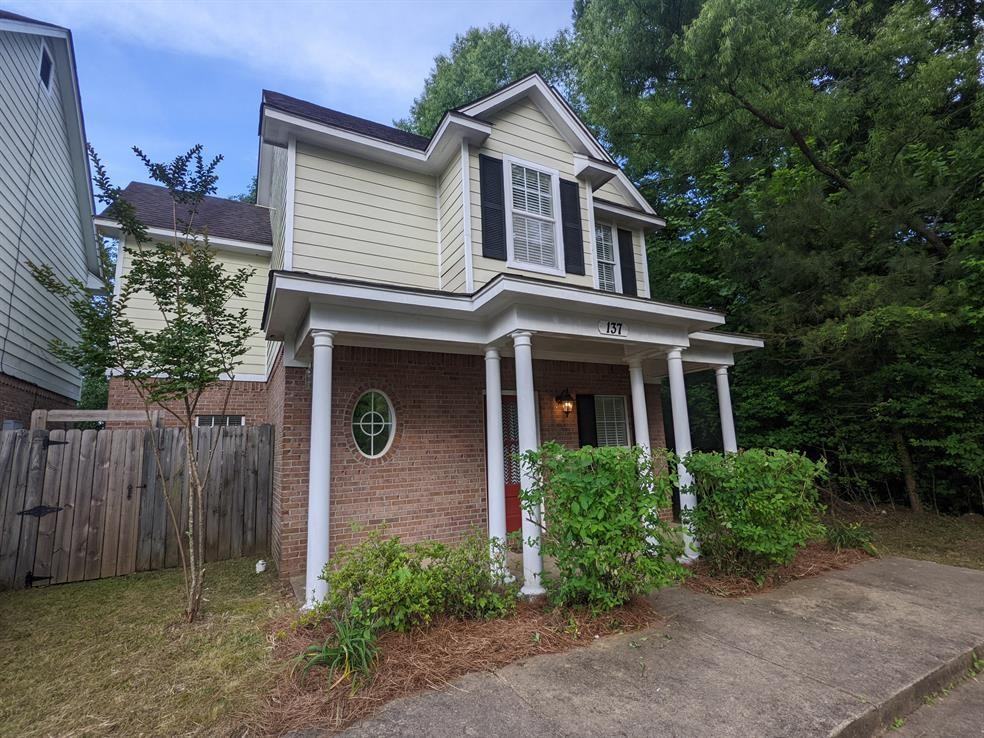 137 Greystone Blvd - Photo 5 of 22