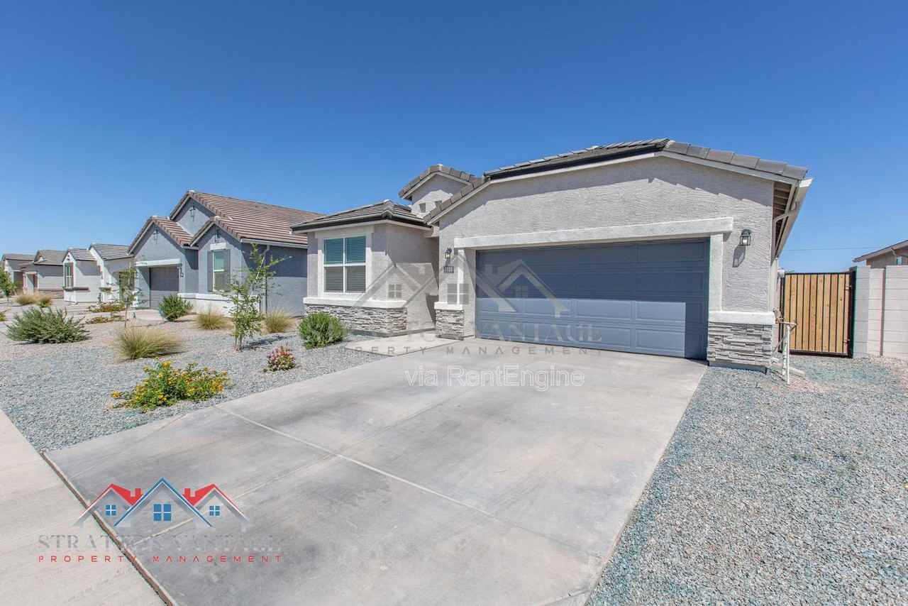 1330 W Hess Ave - Photo 2 of 42