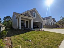 featured image of 414 Live Oak Dr