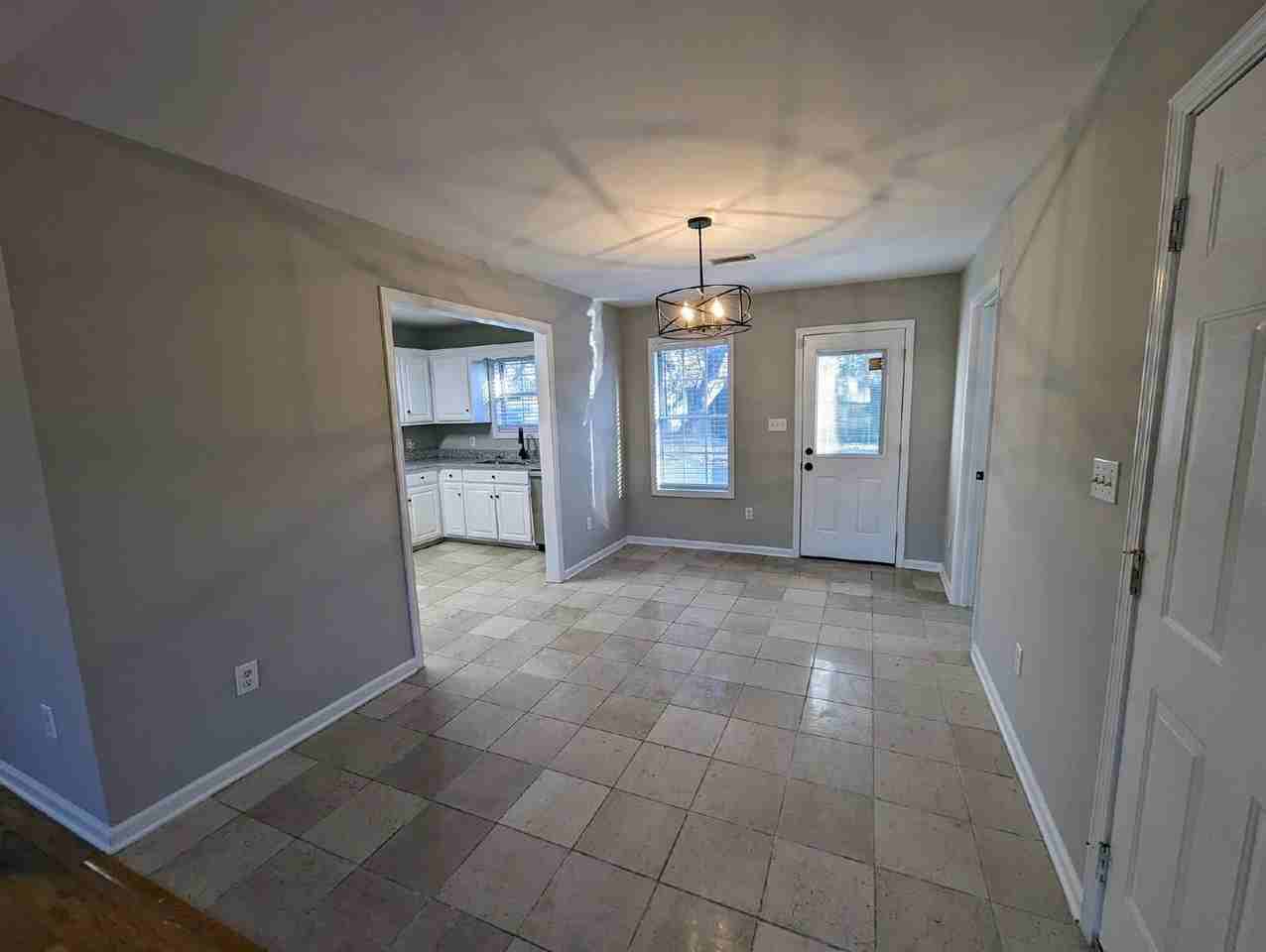 501 Bowie Dr - Photo 7 of 20