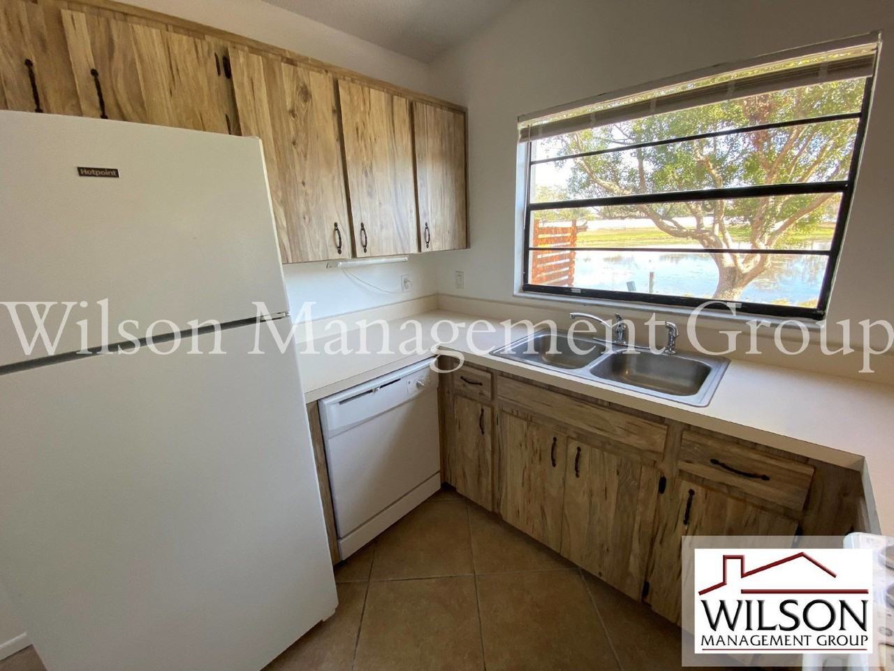 1441 Bridlebrook Dr - Photo 6 of 18