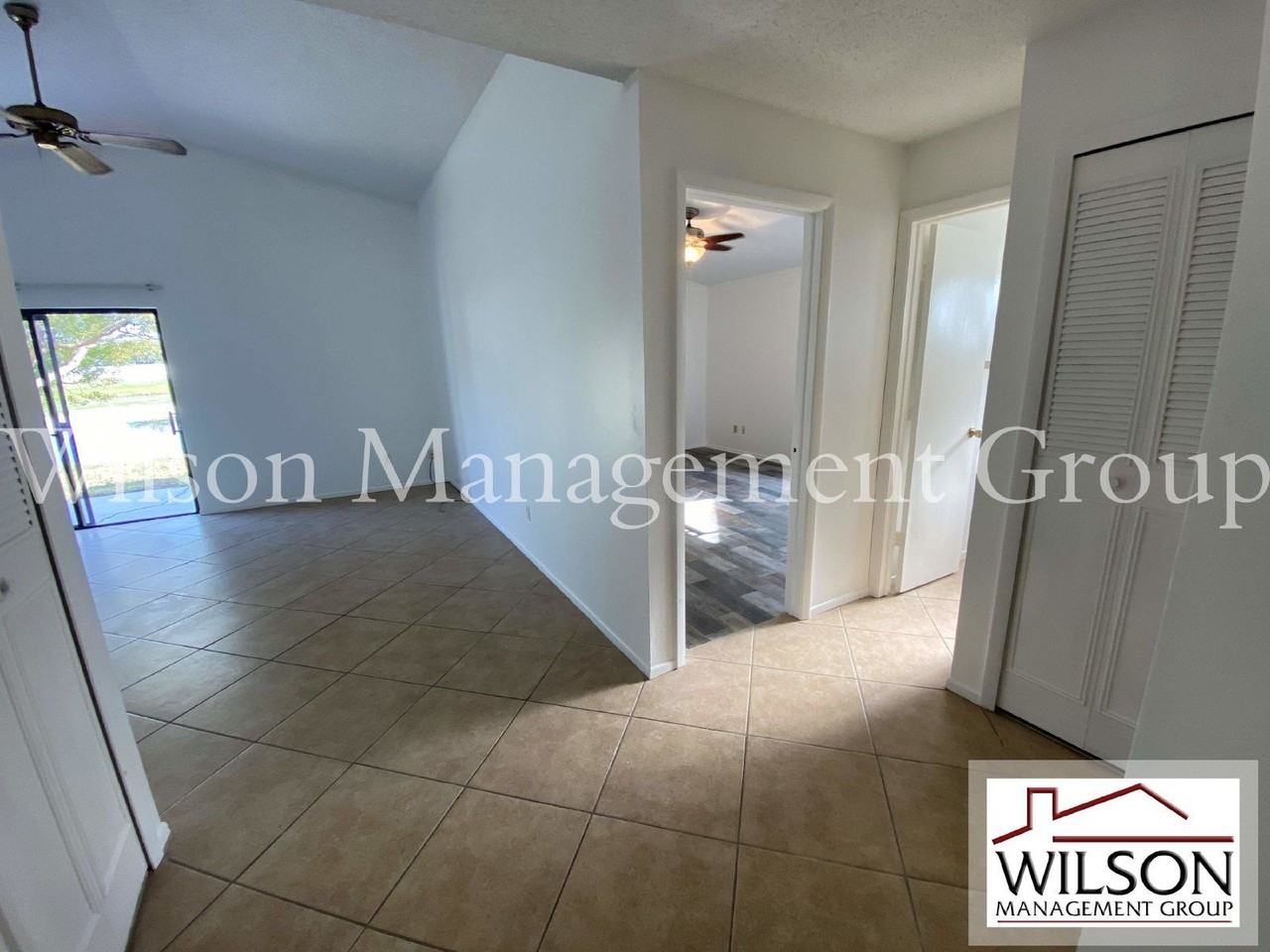 1441 Bridlebrook Dr - Photo 7 of 18