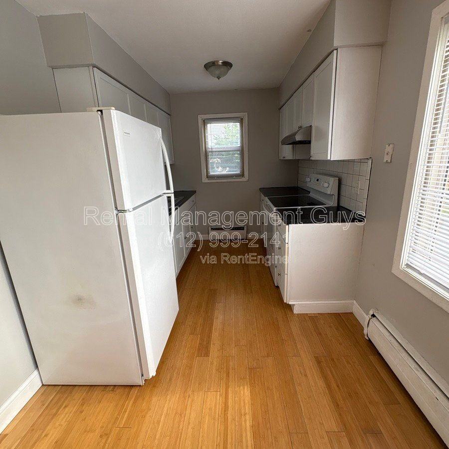 3545 12th Ave S #3 - Photo 3 of 40