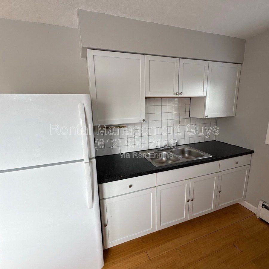 3545 12th Ave S #3 - Photo 4 of 40