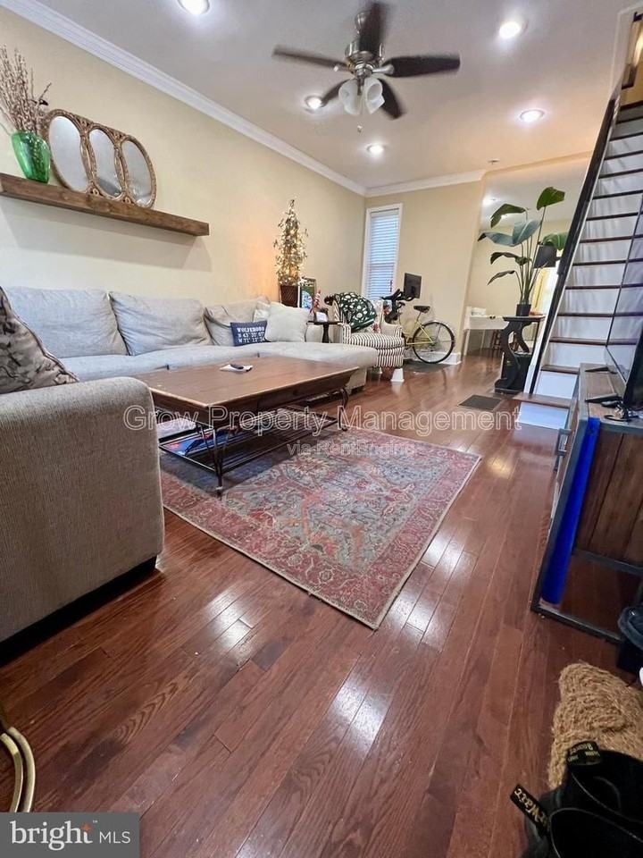 2441 S Philip St - Photo 4 of 22