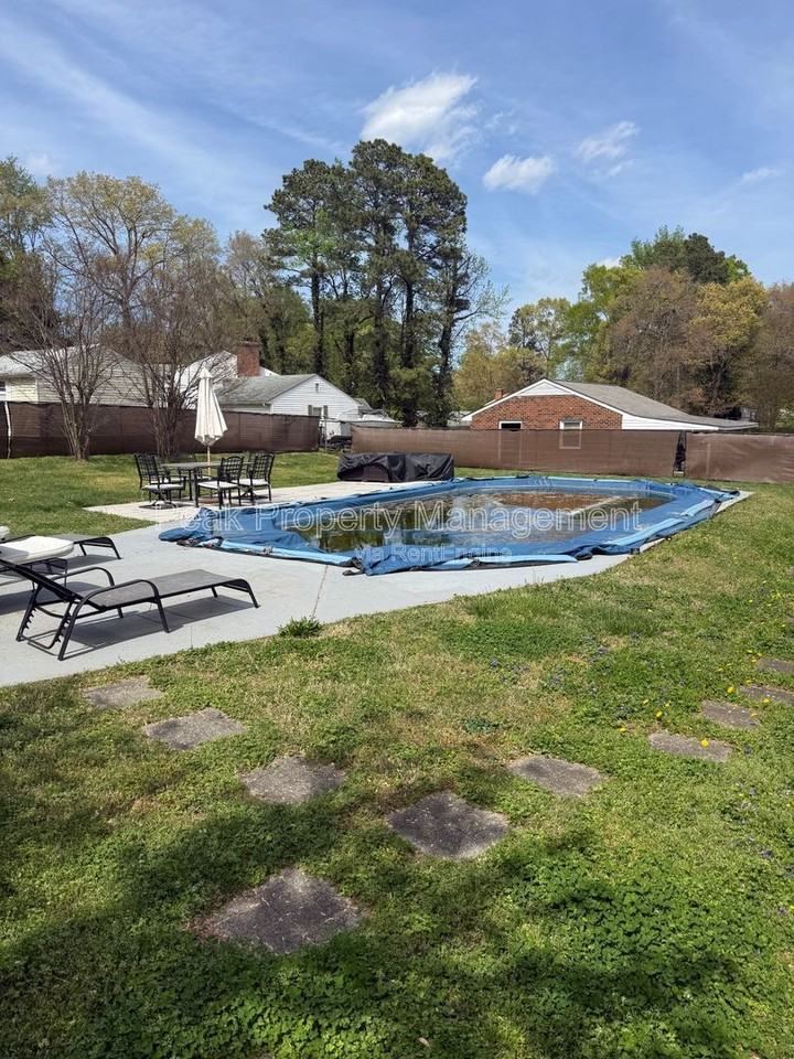 6710 West Rd - Photo 2 of 3