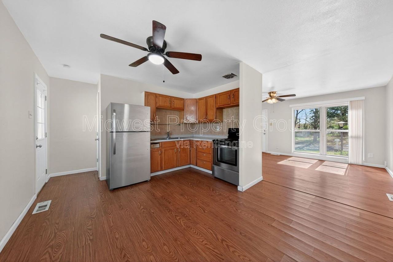 12405 Pizarro Dr - Photo 7 of 28