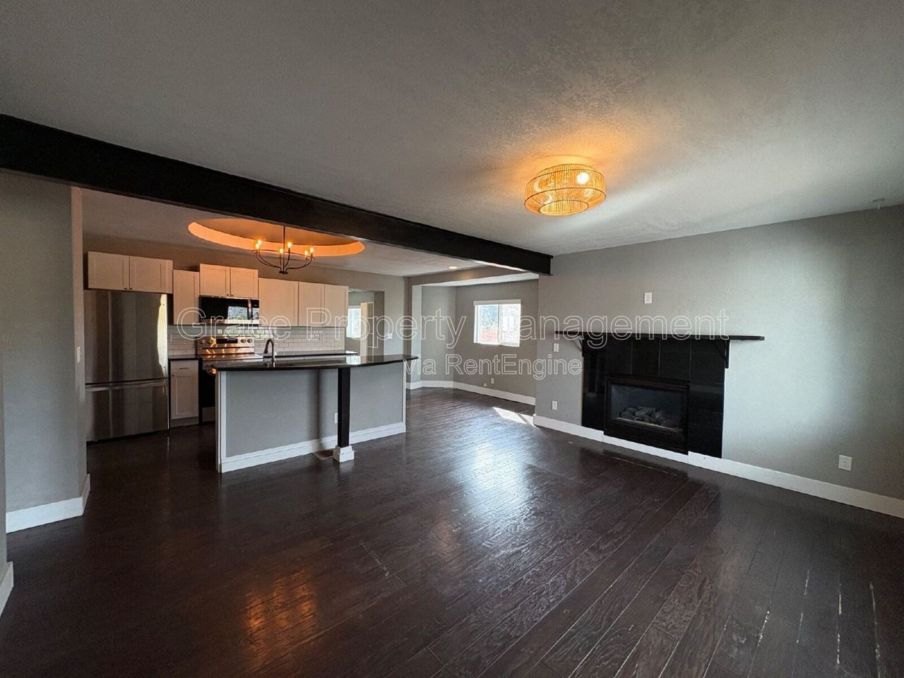 2900 Pontiac St - Photo 3 of 23