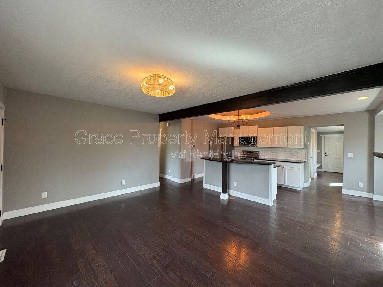 2900 Pontiac St - Photo 4 of 23