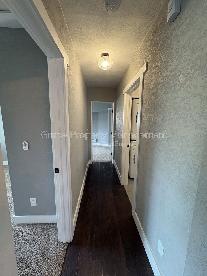 2900 Pontiac St - Photo 6 of 23