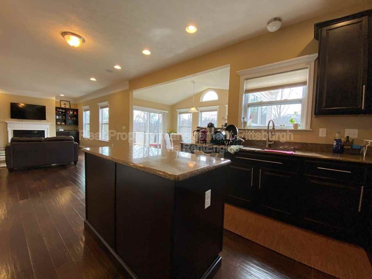 449 Beech Dr - Photo 6 of 30