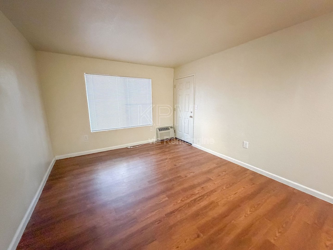 3939 N Pershing Ave #026 - Photo 3 of 12