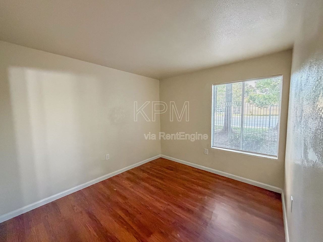 3939 N Pershing Ave #026 - Photo 7 of 12