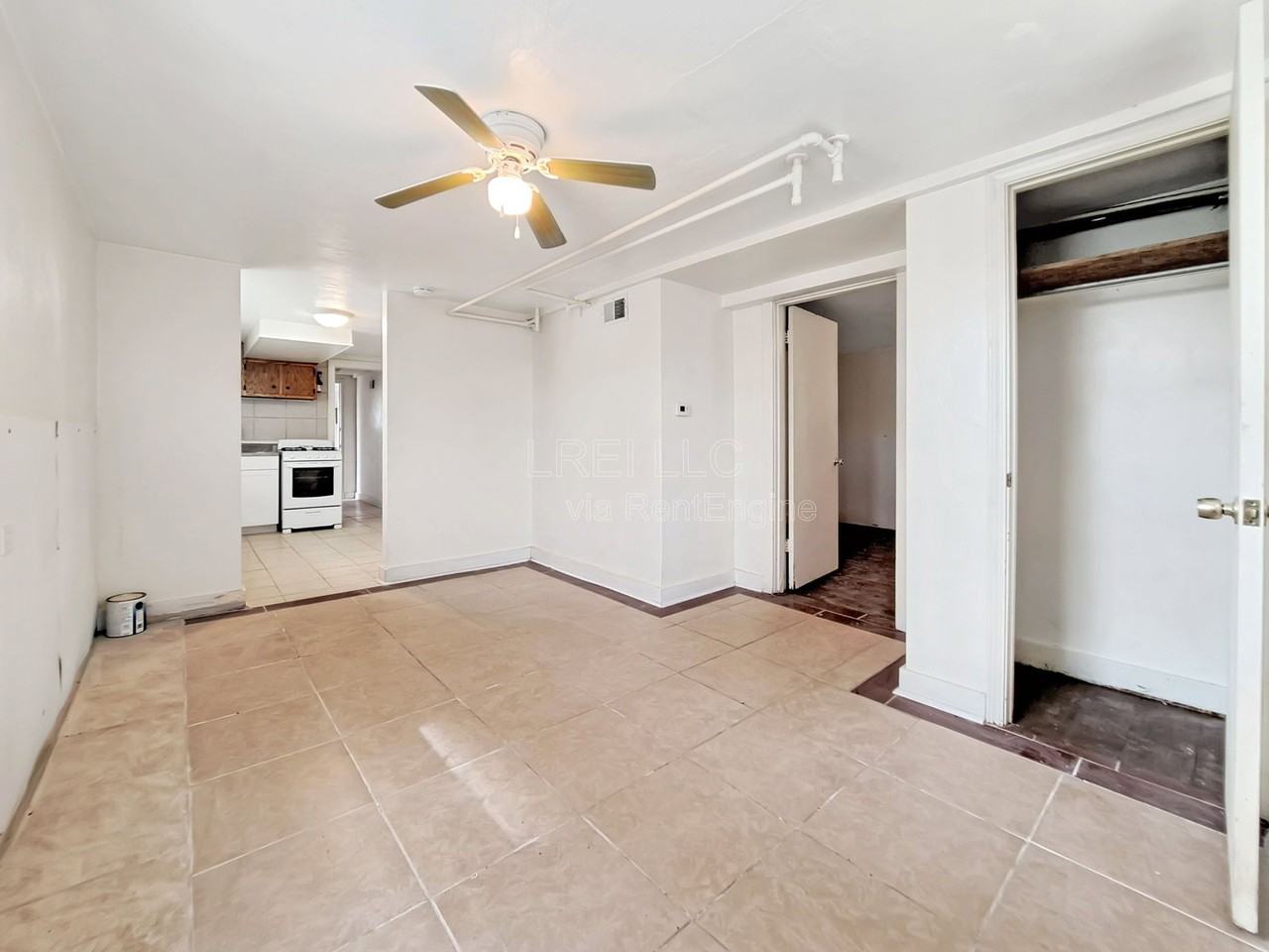 810 W Vine St #1 - Photo 6 of 13