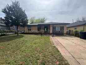630 Se 21st St - Photo 1 of 1