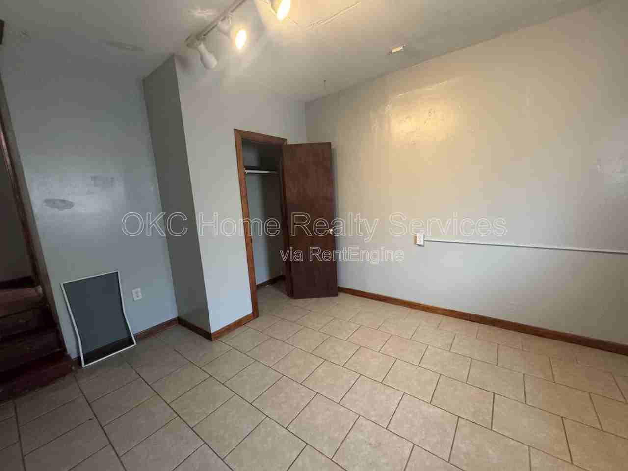 630 Se 21st St - Photo 6 of 13