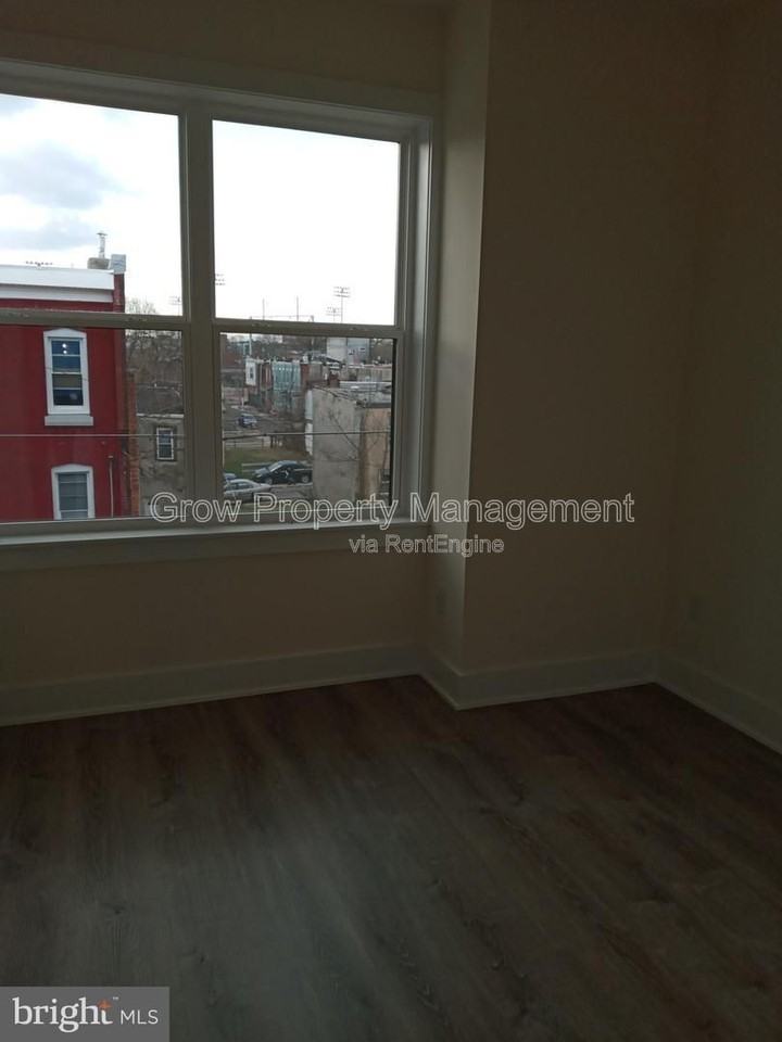 2127 N 9th St #1 - Photo 7 of 15