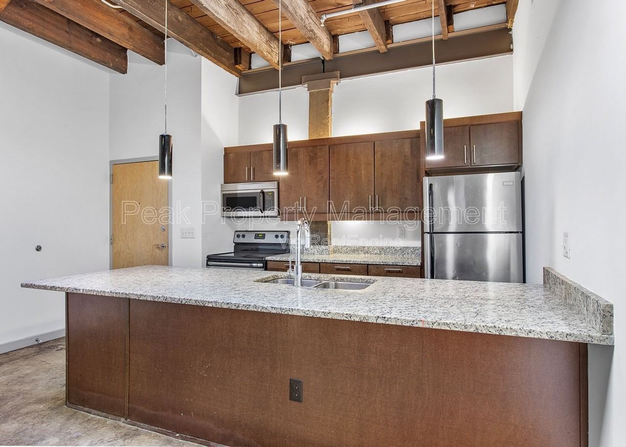 7 E Jackson St #202 - Photo 5 of 48