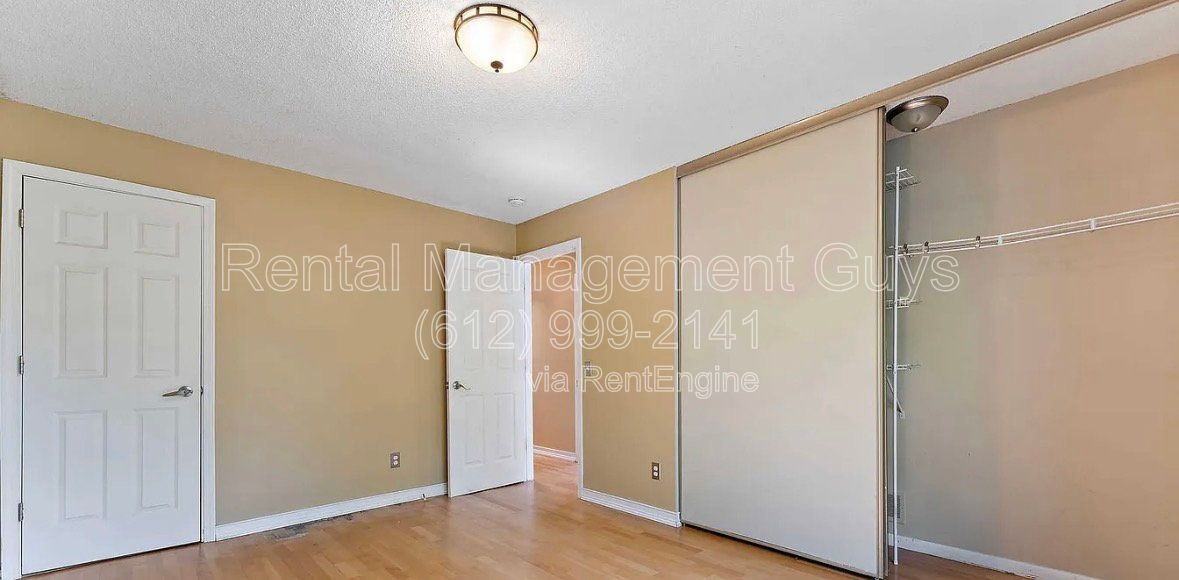 7390 Stewart Dr - Photo 6 of 10