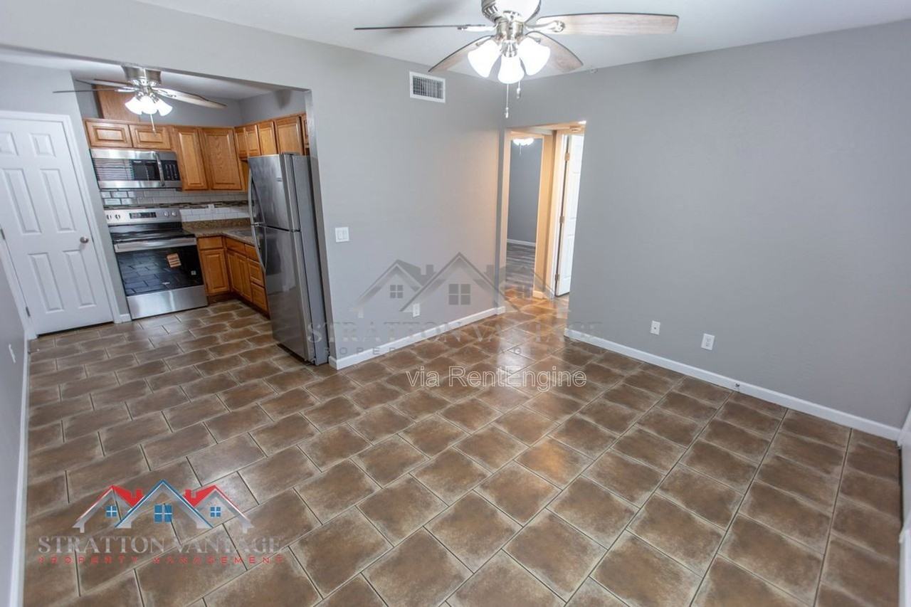 448 N Lesueur - Photo 5 of 23