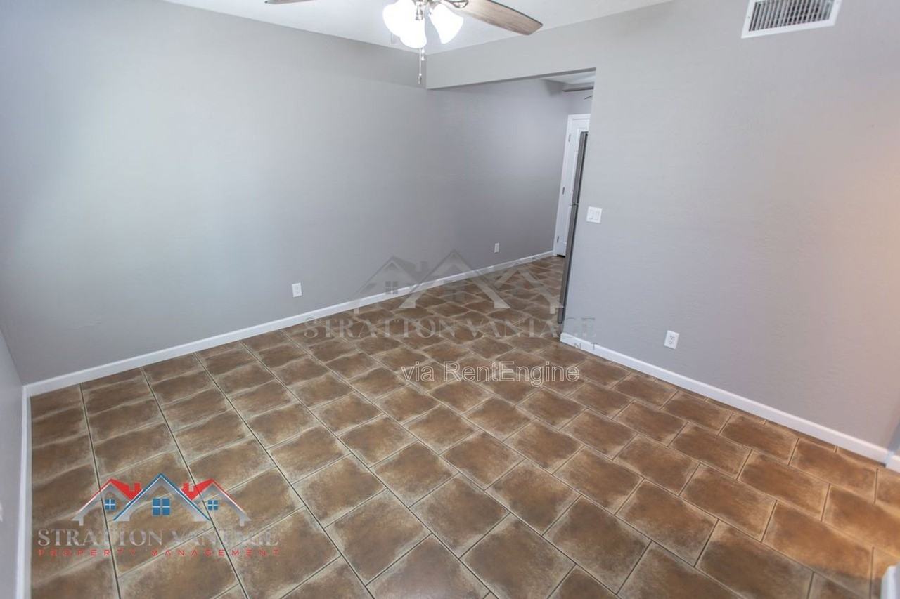 448 N Lesueur - Photo 6 of 23