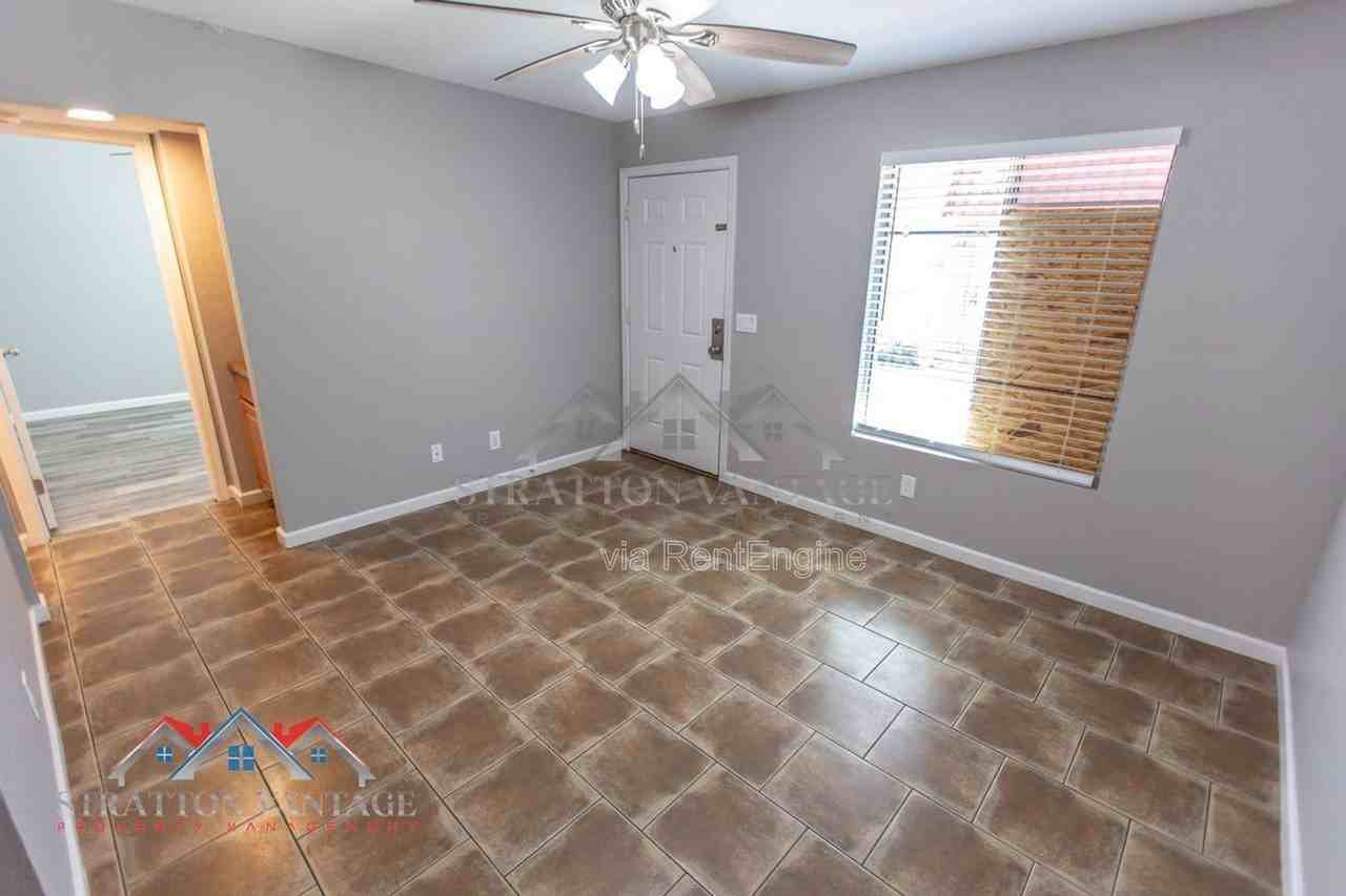 448 N Lesueur - Photo 7 of 23