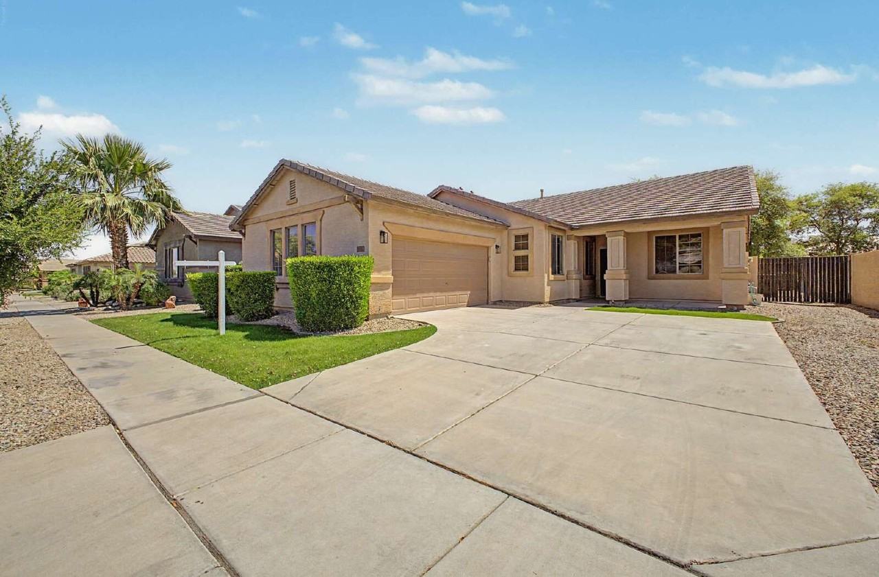 14515 W Cameron Dr - Photo 3 of 33