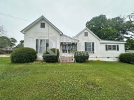 featured image of 346 E Main St