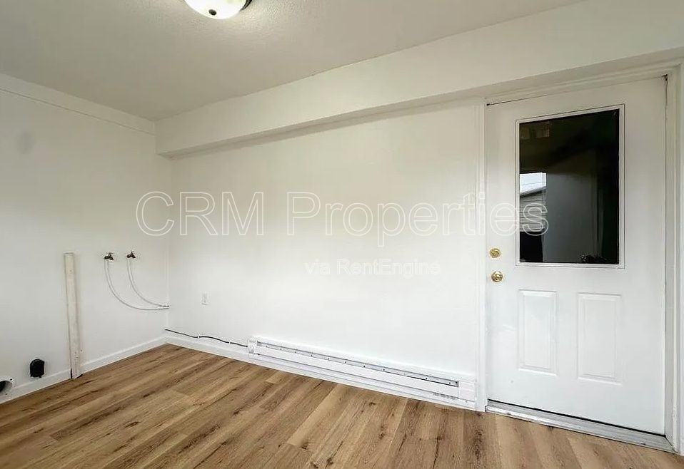 1824 N Jay St - Photo 5 of 20