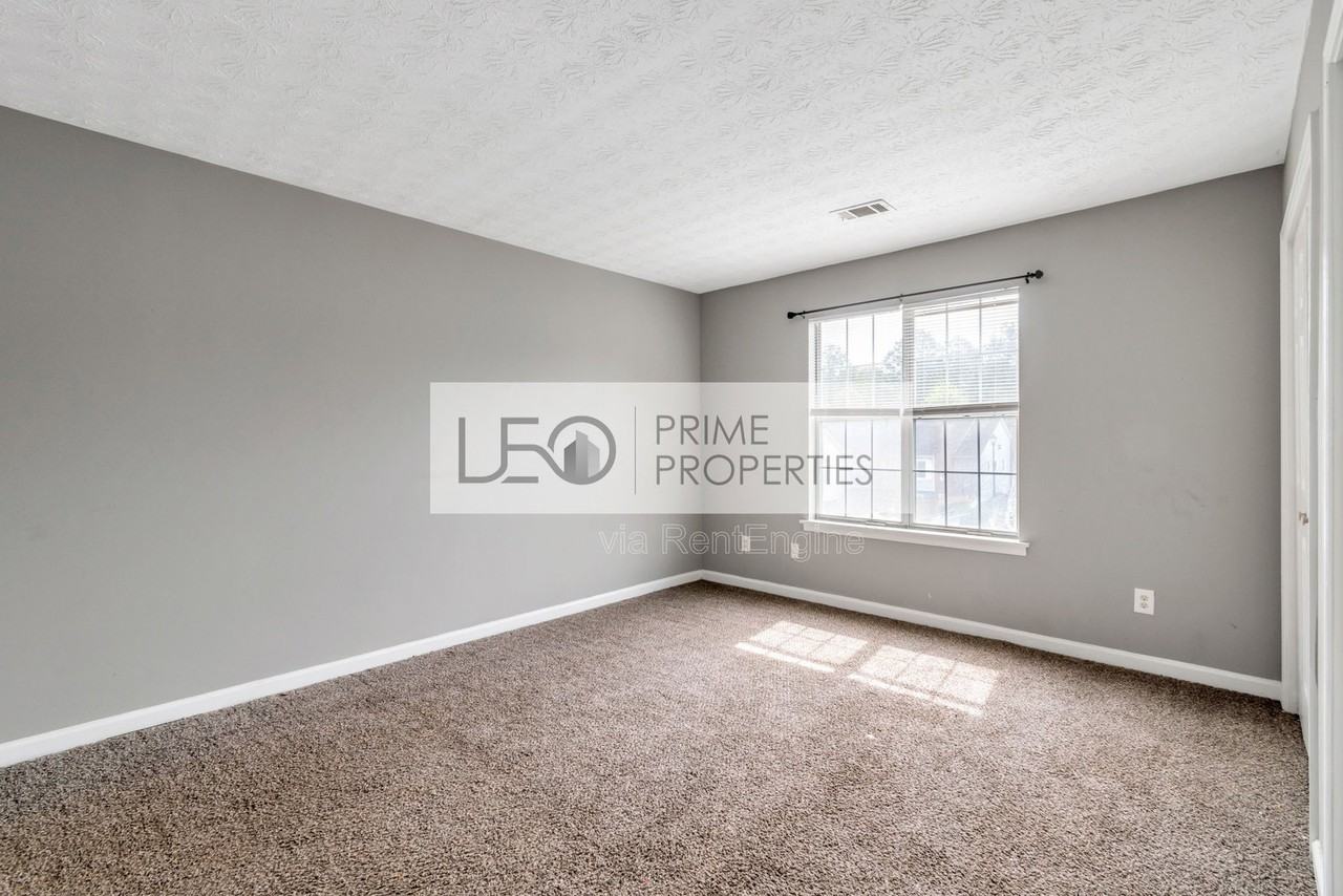 5546 Clover Rise Ln - Photo 7 of 15