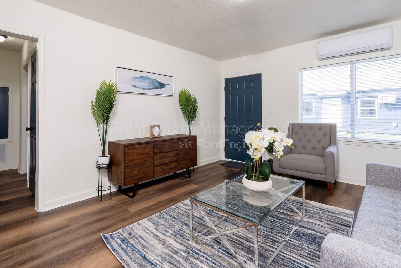 834 Sylvan Ln #834S - Photo 6 of 24