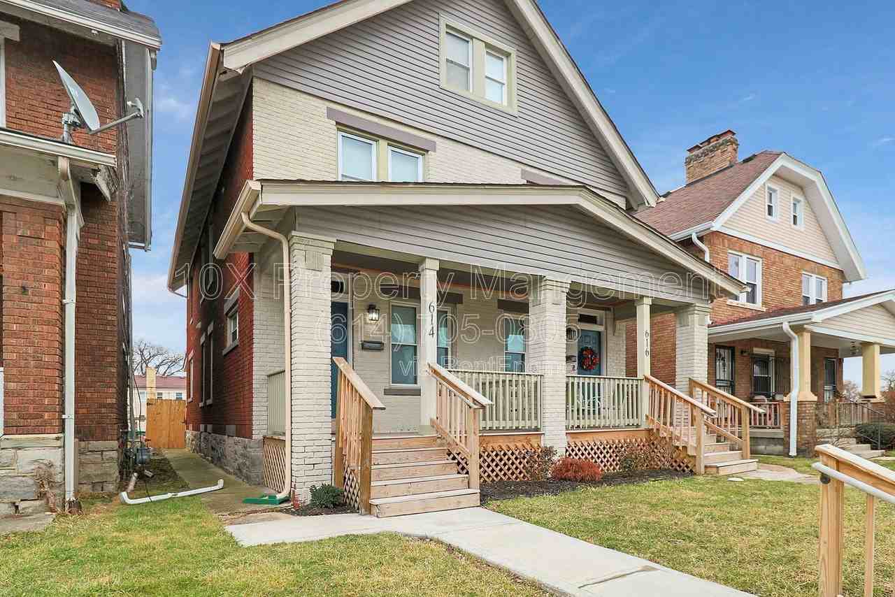 614 Lilley Ave - Photo 5 of 30