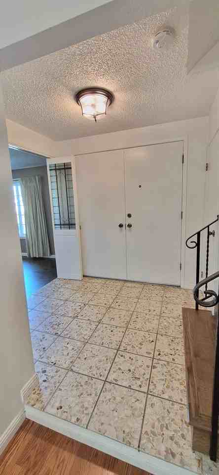 110 Wayne Ct - Photo 2 of 39