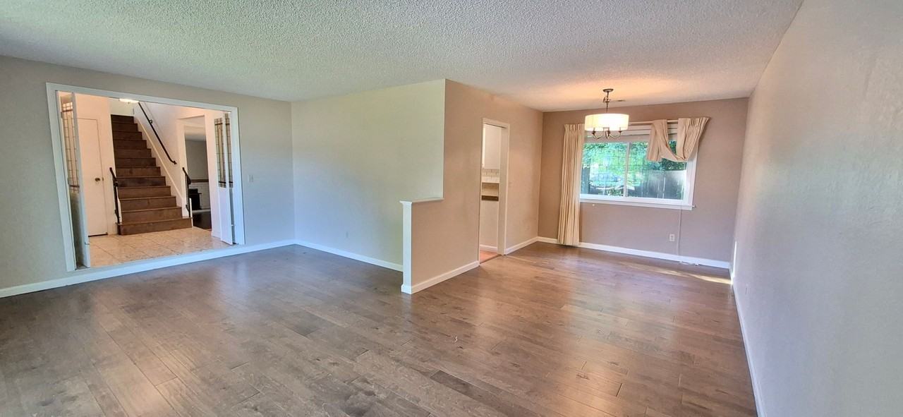 110 Wayne Ct - Photo 4 of 39