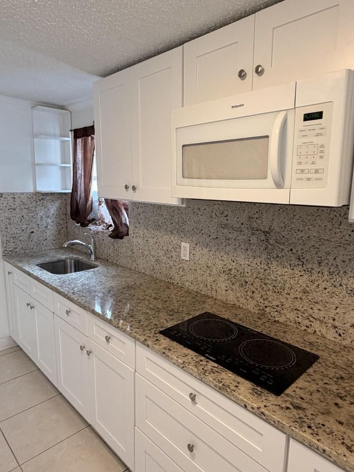 3016 E Wilder Ave - Photo 4 of 21