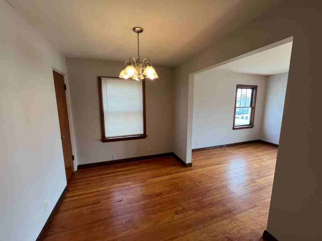 9813 Lullaby Ln - Photo 7 of 40