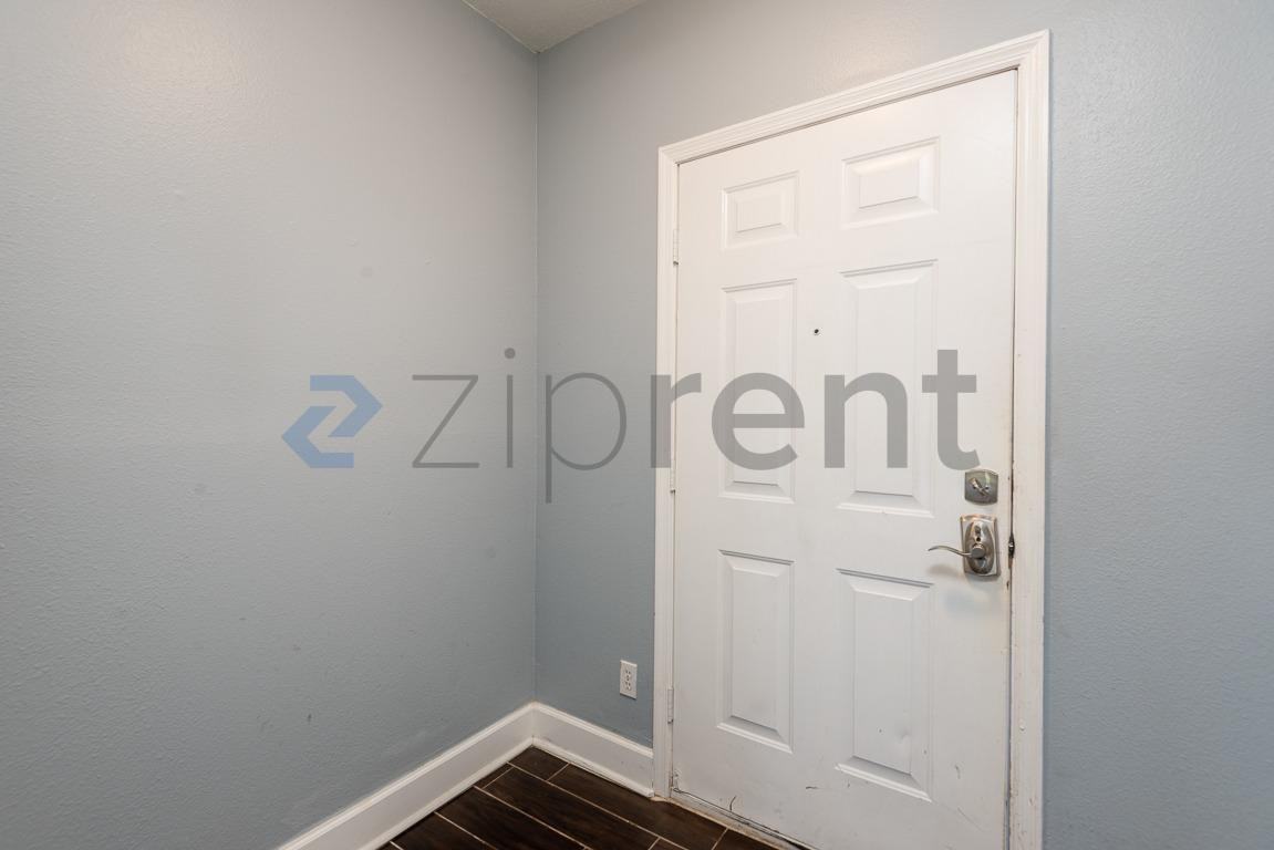 211 Countryside Key Blvd - Photo 2 of 27