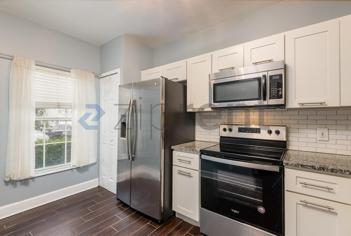 211 Countryside Key Blvd - Photo 6 of 27