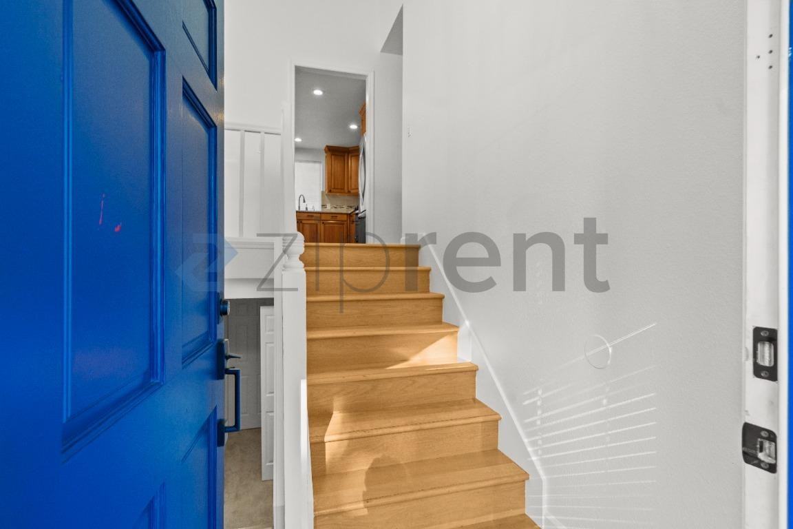 10733 126th Pl Ne - Photo 2 of 23