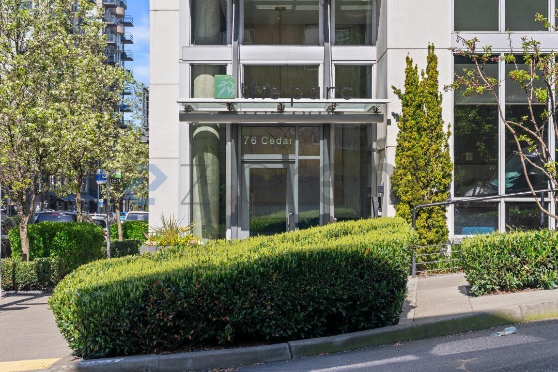 81 Clay St #428 - Photo 2 of 12