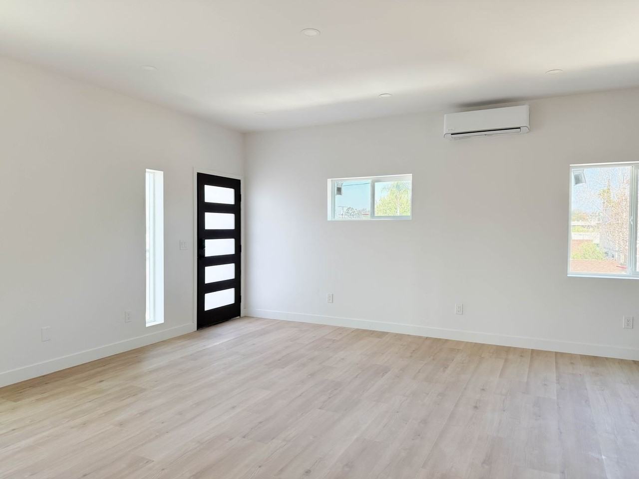 Park Villas La Mesa - Photo 7 of 13