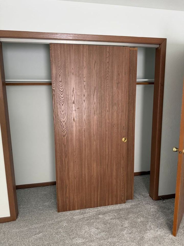 Jamesway Apartments - Photo 4 of 9