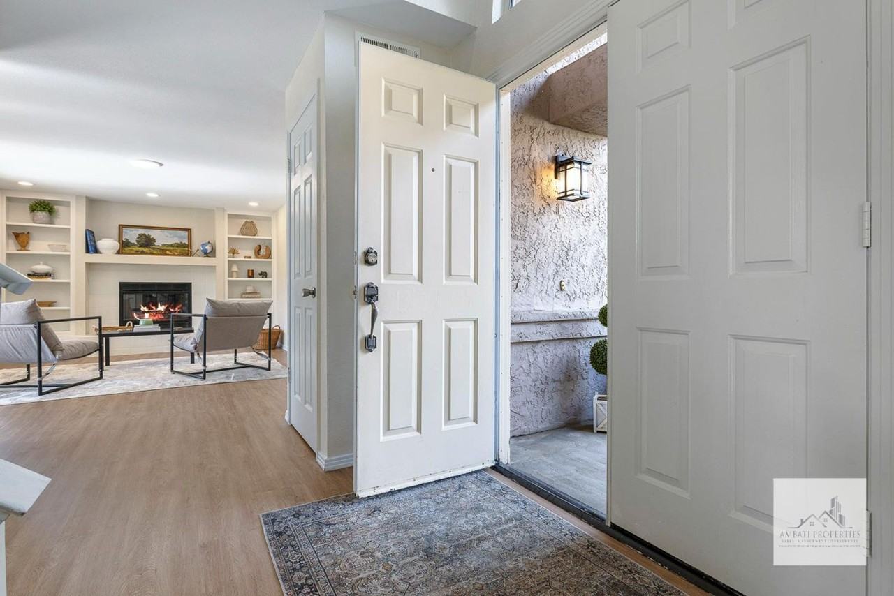 805 E Buckhill Rd - Photo 3 of 25