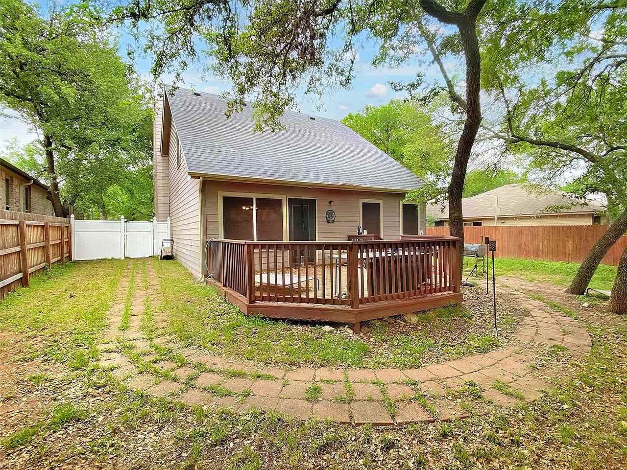 2009 Ridge View Dr - Photo 3 of 5