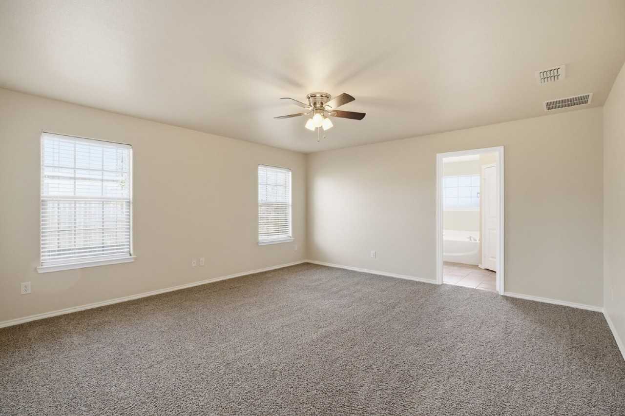 9304 Remington Ave - Photo 5 of 13