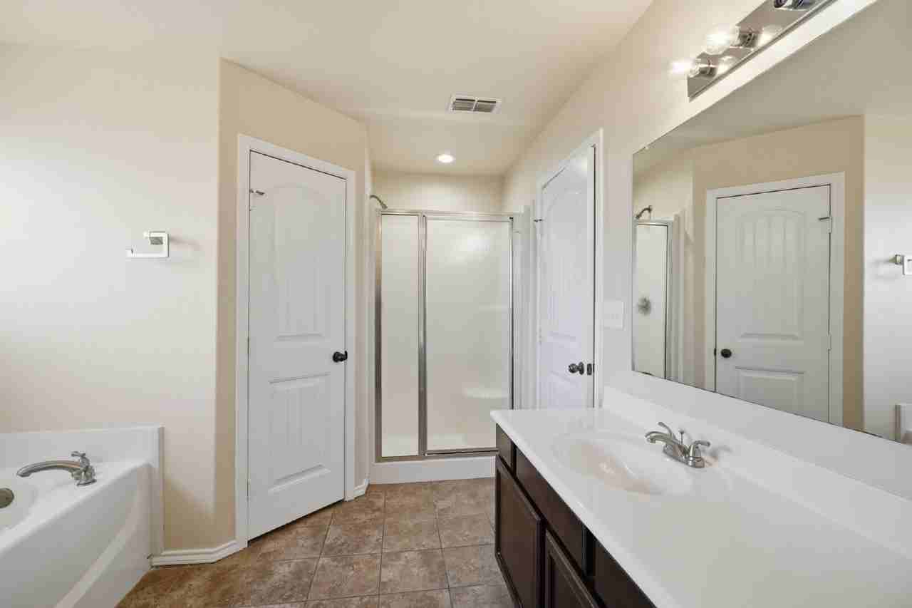 9304 Remington Ave - Photo 7 of 13