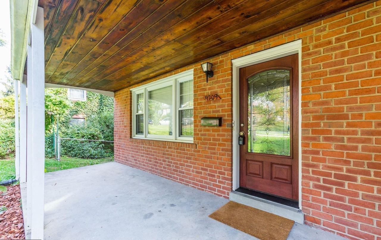 9209 Wendell St - Photo 3 of 28