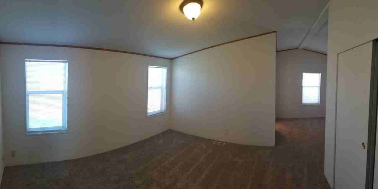 4538 W 1000 N - Photo 5 of 10