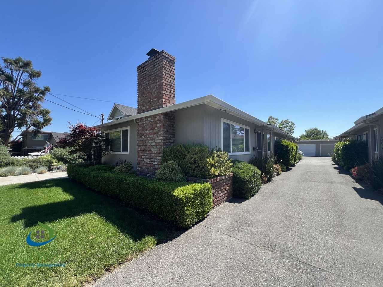 74B Lester Ave - Photo 2 of 17