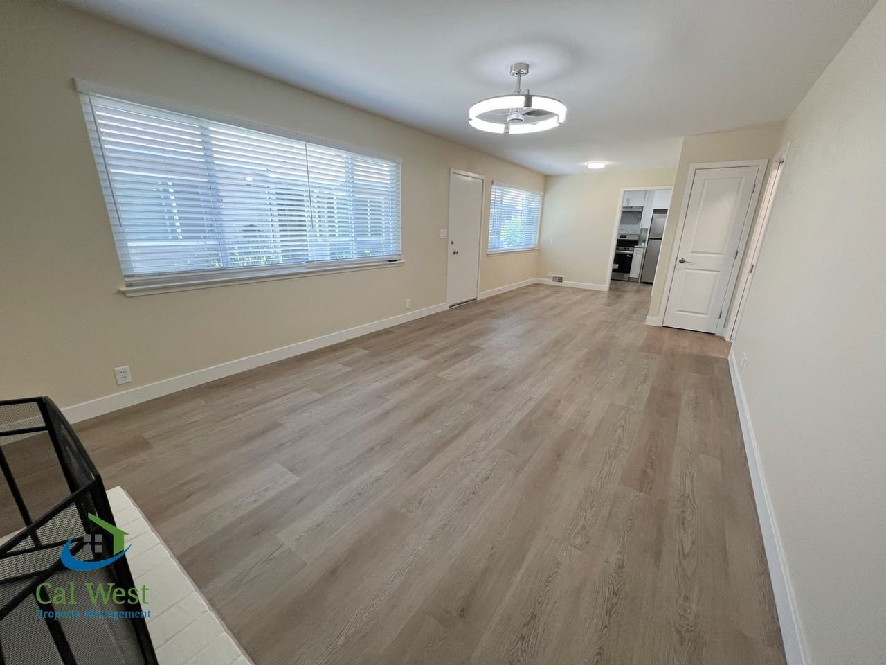 74B Lester Ave - Photo 7 of 17